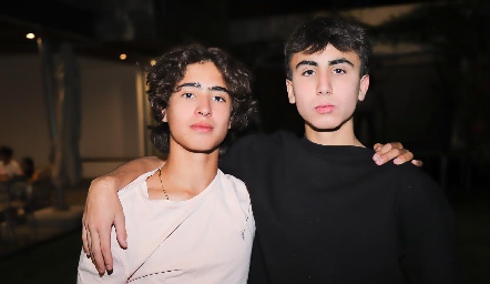  Joaquín González y Rodrigo Abaroa.