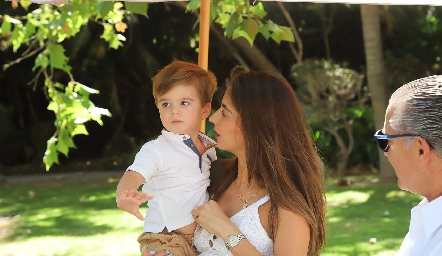  Lorena Andrés con su hijo Alejandro.