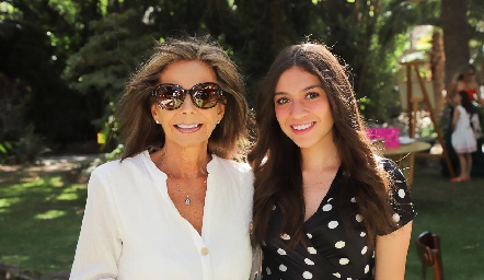  Elena Gaviño y Aranza Gaviño.