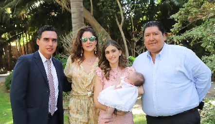  Xavier Azcárate, Pupi Torrescano, Patricia Gómez, Lucila Azcárate y René Díaz.
