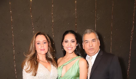  Gabriela Pedroza, Montserrat Canseco y Erwin Canseco.