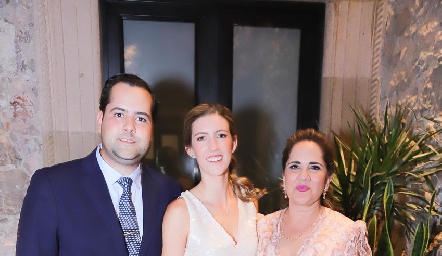  Andrés Mina, Clarisa Abella y Gabriela Payán.