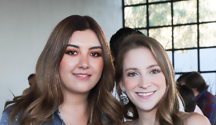  Ana Gaby Motilla y Ale Álvarez.