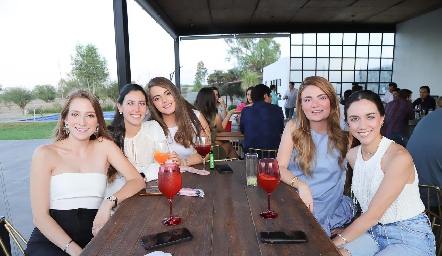  Ale Álvarez, Daniela Mauricio, Geo León, María Lorca y Jakie de la Garza.