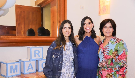  Isabel Pérez, Daniela Pérez y Coco Mendizábal.