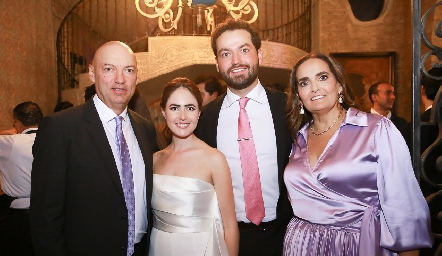  Carlos González, Pau Aldrett, Chino González y Gabriela Villanueva.