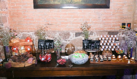  Mesa de dulces.