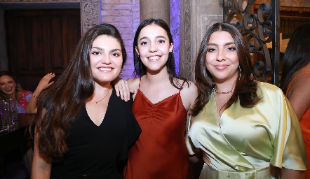  Vero Godiba, Julieta Contreras y Vale Padilla.
