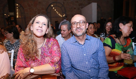  Amelia Escobar y Juan Pedro Escobar.