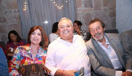  Leticia Anaya, Carlos Delgado y Nicolás Perez.