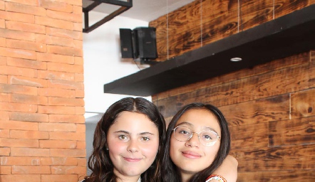  Juliana y Maite.
