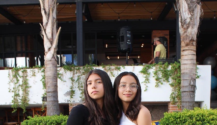  Ana y Maite.