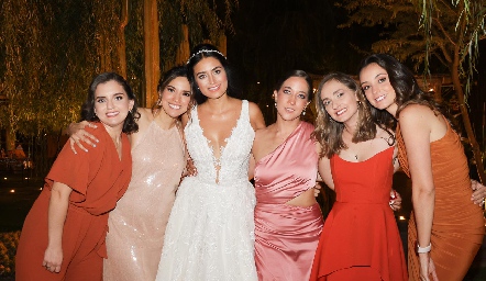  Danielle Sulé, Casandra Ramos, Mariana García, Vero Jerez, Laura Díaz y Paloma Díaz.