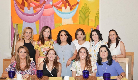  Mimí Hinojosa, Bertha Barragán, Elsa Tamez, Diana Gel, Laura Rodríguez, Diana Olvera, Kikis Fernández, Lourdes López, Diana Iwadare y Carmen Bravo.