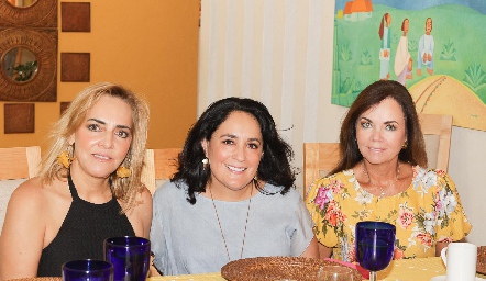  Mimí Hinojosa, Laura Rodríguez y Elsa Tamez.