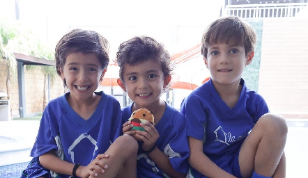  Santiago, José María y Diego.