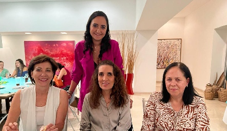  Gaby Alcalde, Nohemí Torres, Karina Santoscoy y Margarita Alfaro.