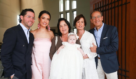  Abraham Salgado, Gaby Díaz Infante, Cuca Díaz Infante, Gaby Andrés y Enrique Díaz Infante.