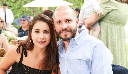  Bety Lázaro y Guillermo Herández.