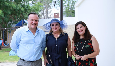  Maricarmen, Jaime y Mónica.
