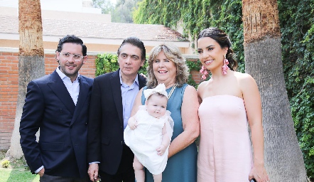  Abraham Salgado, Abraham Salgado, Rosa María Somohano y Gaby Díaz Infante con Roberta.
