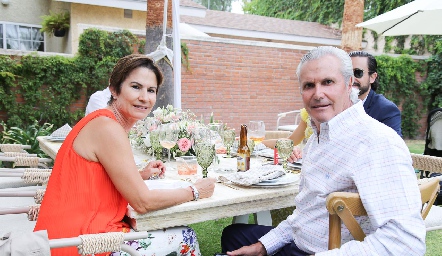  Carmen y Claudio Meade.