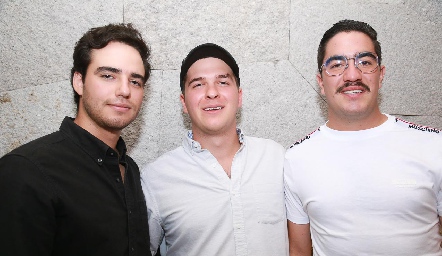 Manolo Martins, Juan Pablo Mendizábal y Vicente Azcona.