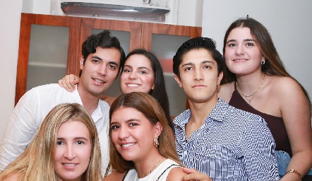  Andrés Quintero, Paty Leos, Diego Trujillo, Christianne Cambeces, Macarena Anaya y Regina Martínez.
