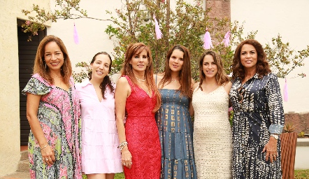  Ana Luisa Acosta, Sofía Torres, Fabiola Tirado, Jessica Alba, Paulina Aguirre y Raquel Altamirano.