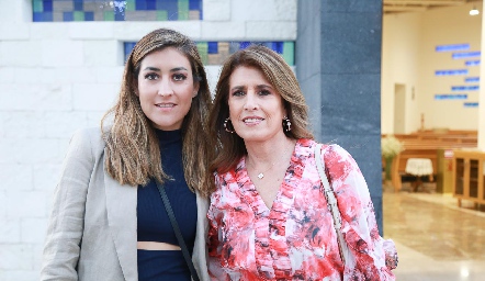  Ximena Fernández y Pupi Foyo.