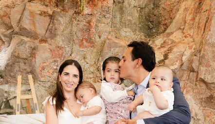  Marina Jourdain, Ricardo Leos, Ricardo, Jerónimo y Doménica Leos.