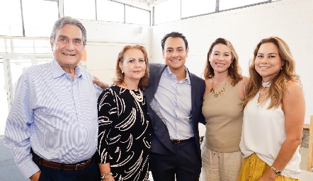  Ricardo Leos, Ema Vallejo, Ricardo Leos, Nora Leos y Alejandra Leos.