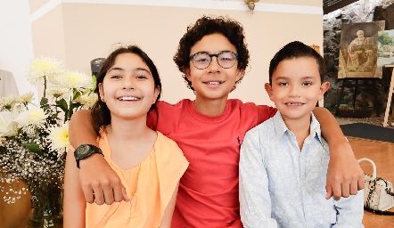  Ema, Pablo y Mario.