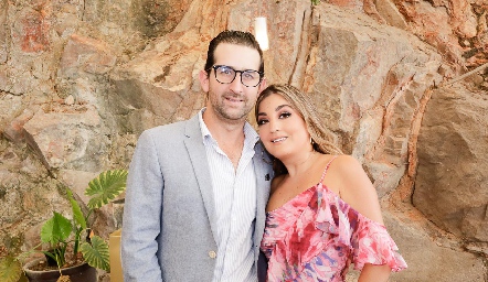  Santiago López y Silvana Zendejas.