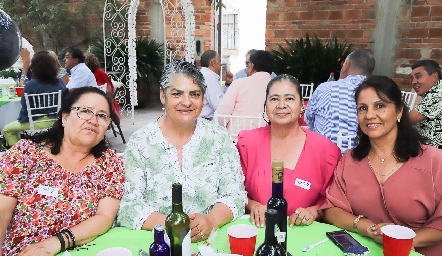  Nanci, Rosaura, Lupita y Trini Tovar.