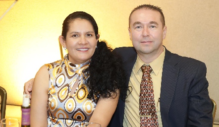  Sandra Nava y Francisco Martínez.