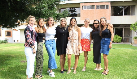  Amigas.