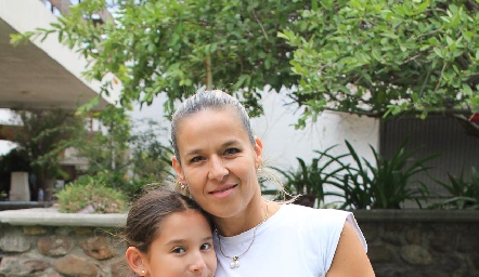  Amigas.
