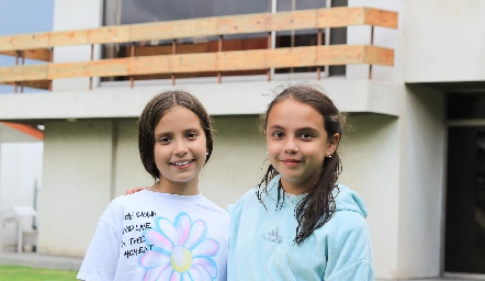  Alexa Romero y Maya Vázquez.