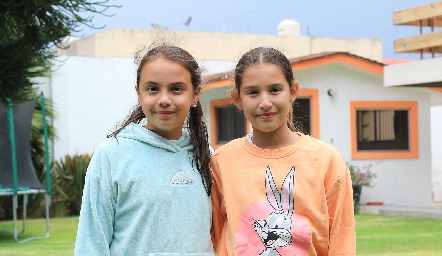  Maya Vázquez y Alexia Zapata.
