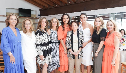  Elena Gaviño, Lucila Gaviño, Mónica Gaviño, Patricia Gaviño, Marianela Villanueva, Evangelina Ponce, Marianela Villasuso, Anabel Gaviño y Tayde Gaviño.