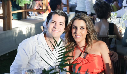  Arturo Hernández y Regina Oliva.