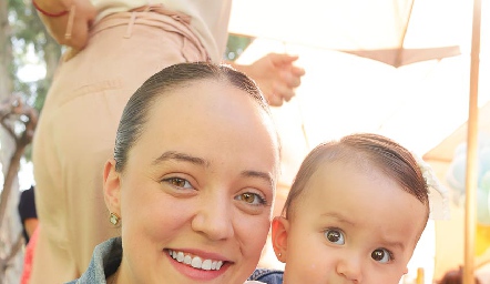  Daniela Martínez y Paula Rodriguez.