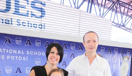  Isabela Ríos, Isabela Casillas y Carlos Casillas.