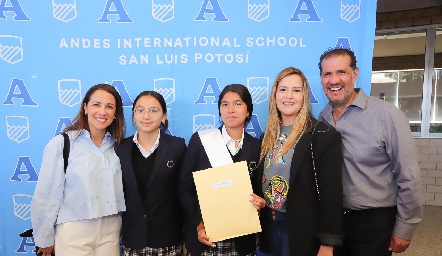  Leti, Maite, Ana Regina, Érica y Juan.