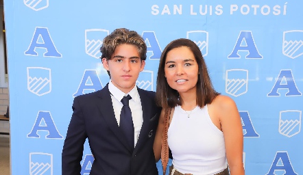  Diego Carreras y Lorena Torres.