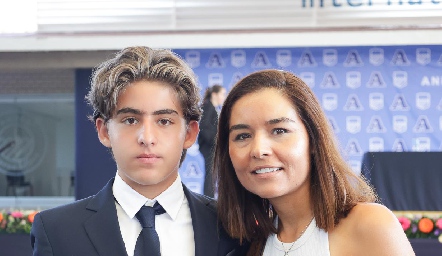  Diego Carreras y Lorena Torres.