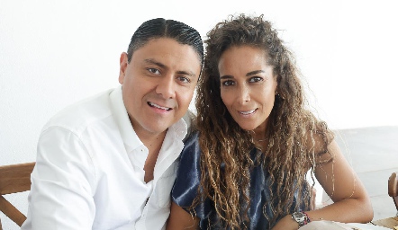 Armando Briseño y Berenice Castillo.