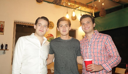  Diego Vedoga, Víctor Lomas y Humberto Morales.