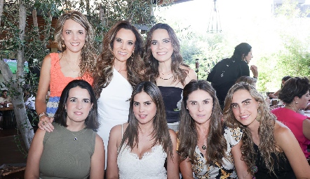  Priscila, Dani, Ale, Sandra, Bárbara, Claudia y Lucía.